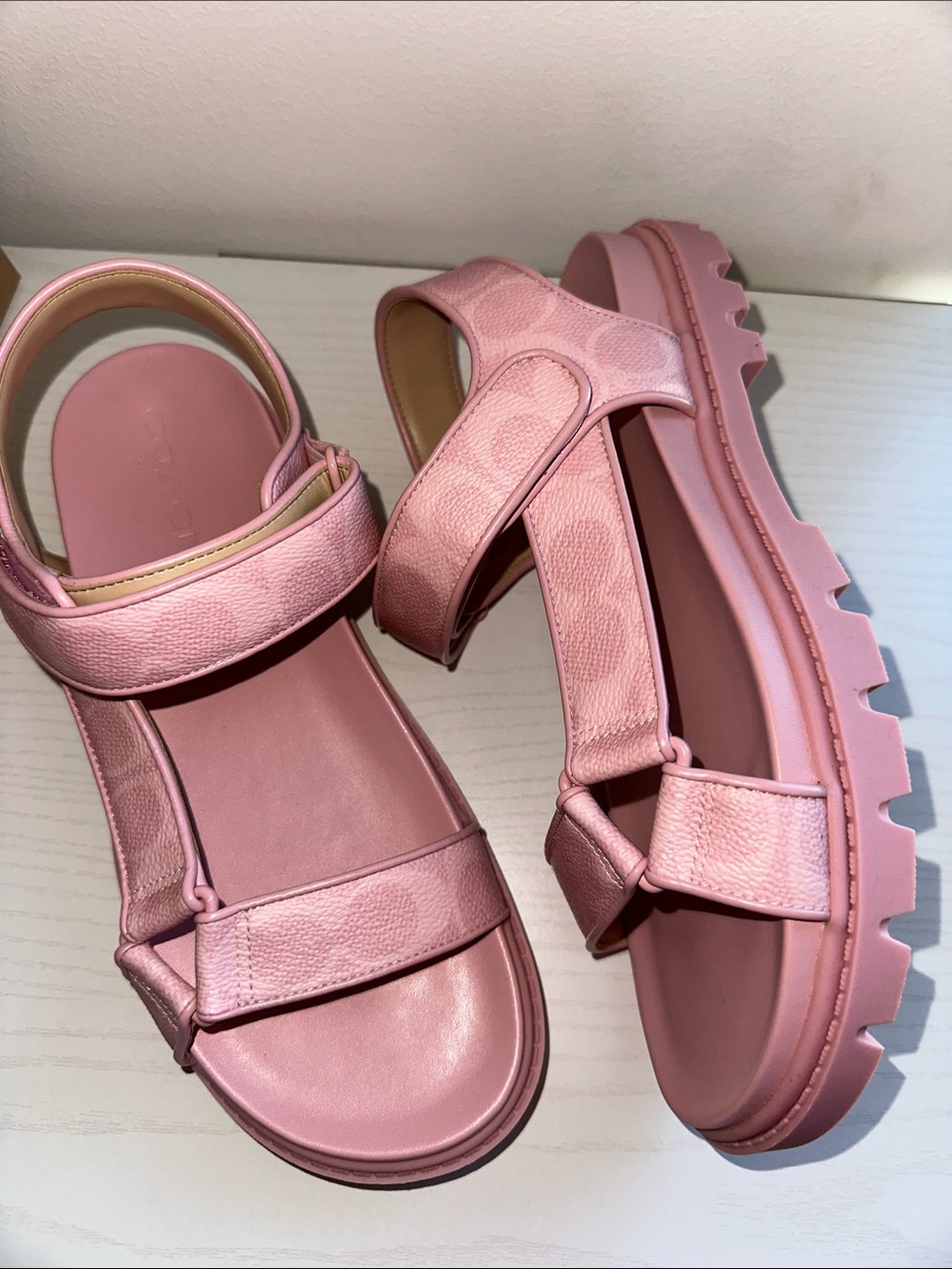 NWT Coach SIG Sport Sandal in powder pink - Picture 3 of 4